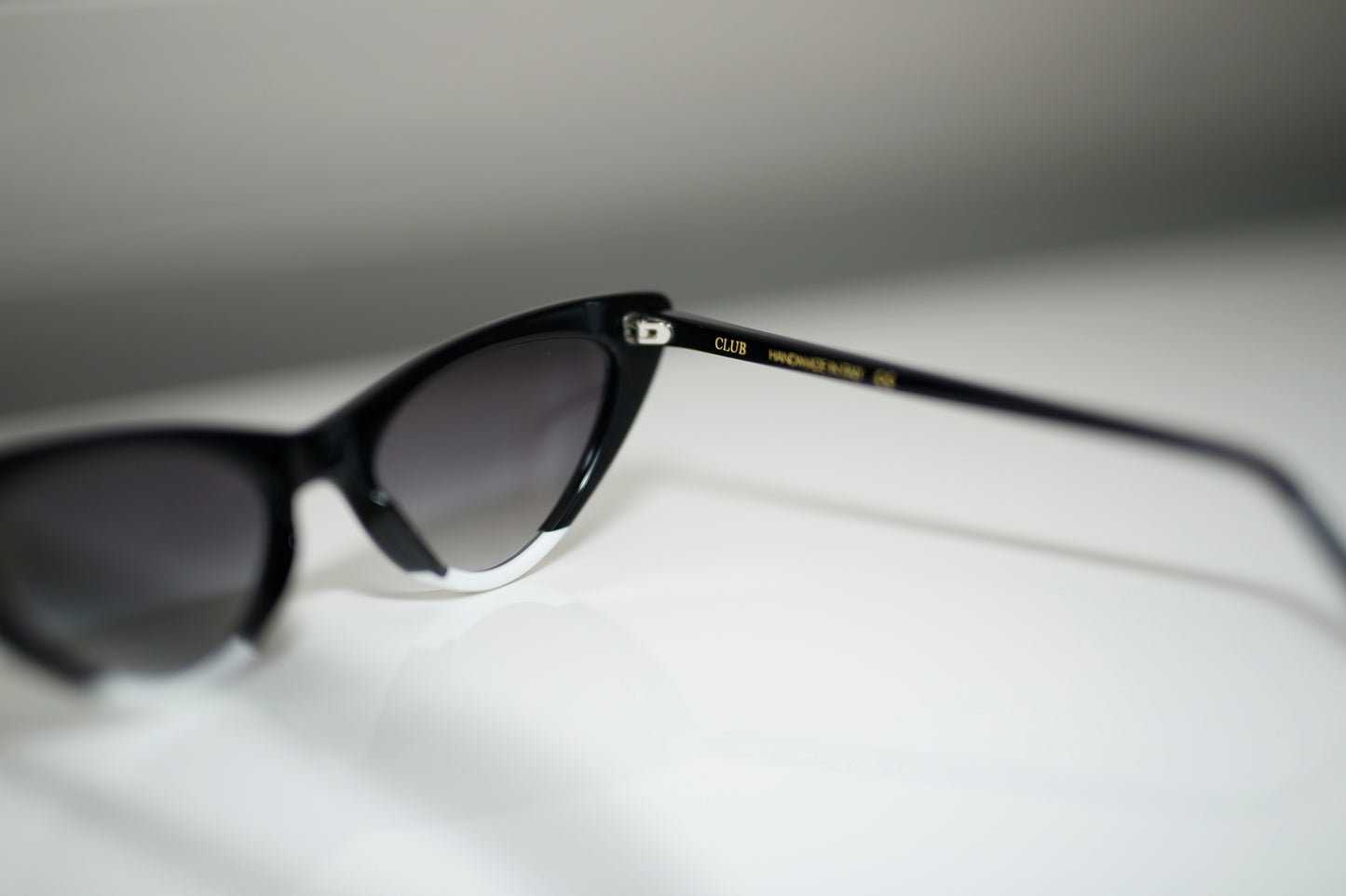 ECLIPSE ''Black & White''