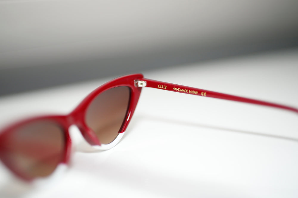 Eclipse ''Bordeaux & White''